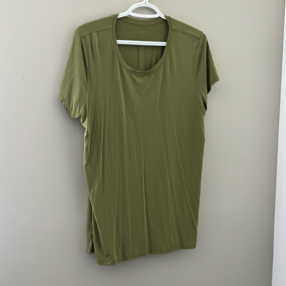 lululemon athletica Tops - Lululemon Athletica Green Relaxed Short Sleeve Tee